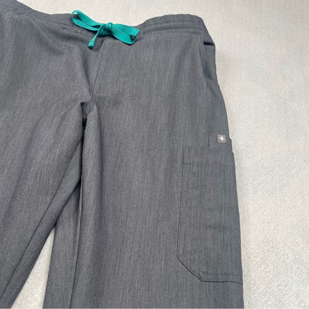 Figs Gray Cargo Pants Teal Drawstring
Size Small ~‎ Healthcare ~Medical Staff - Picture 11 of 12
